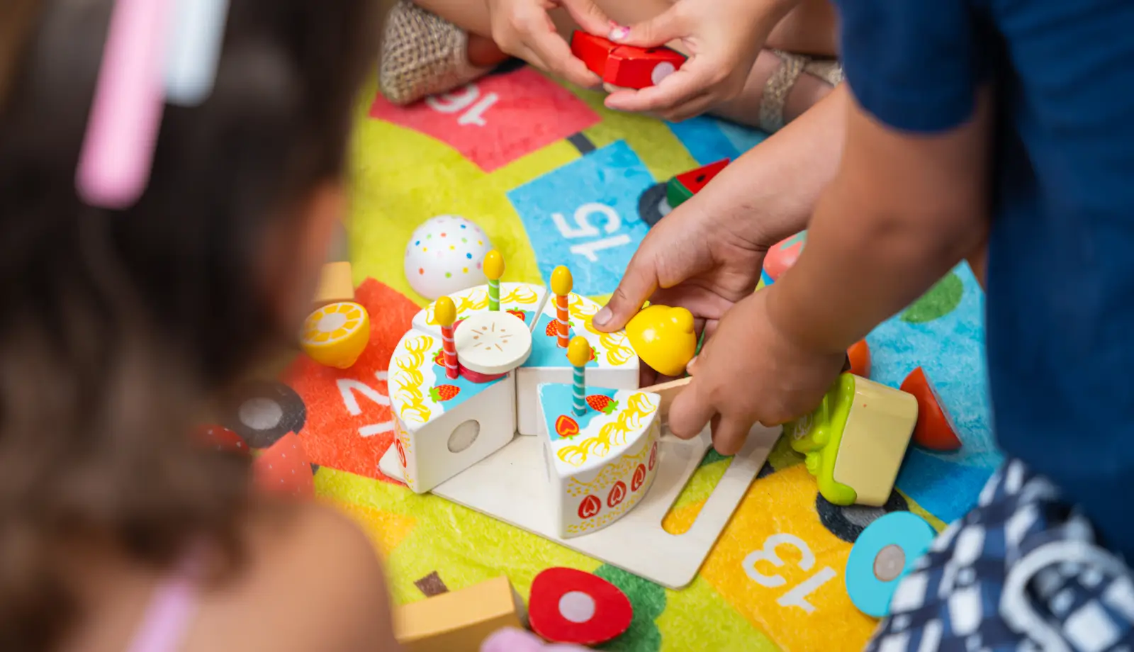 Speech pathologist assessing a child's receptive and expressive language at the Balmain clinic