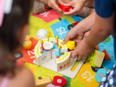 Speech pathologist assessing a child's receptive and expressive language at the Balmain clinic